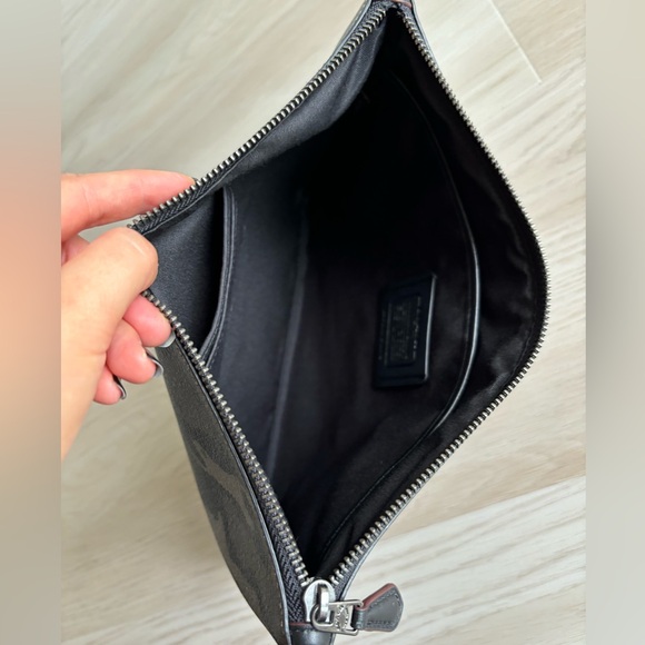 NWT! Coach Clutch/Large Pouch - Picture 2 of 5